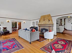 16349 Maplewild Avenue SW, Burien WA 98166