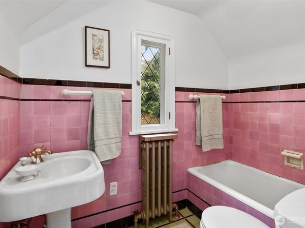 16349 Maplewild Avenue SW, Burien WA 98166