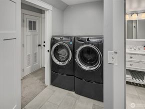 1015 1st Street, Kirkland WA 98033