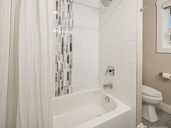 1015 1st Street, Kirkland WA 98033