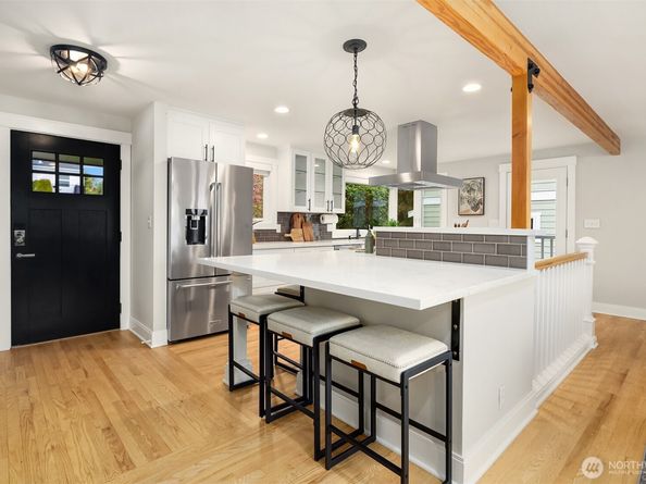 1015 1st Street, Kirkland WA 98033