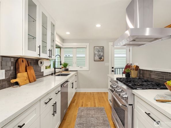 1015 1st Street, Kirkland WA 98033