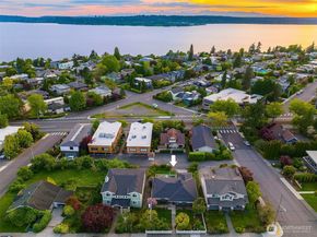 1015 1st Street, Kirkland WA 98033