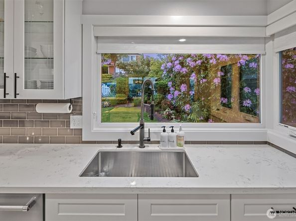 1015 1st Street, Kirkland WA 98033