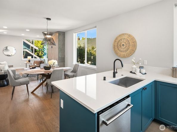 8326 14th Avenue NW, Seattle WA 98117