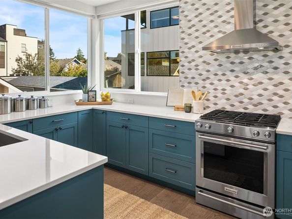 8326 14th Avenue NW, Seattle WA 98117