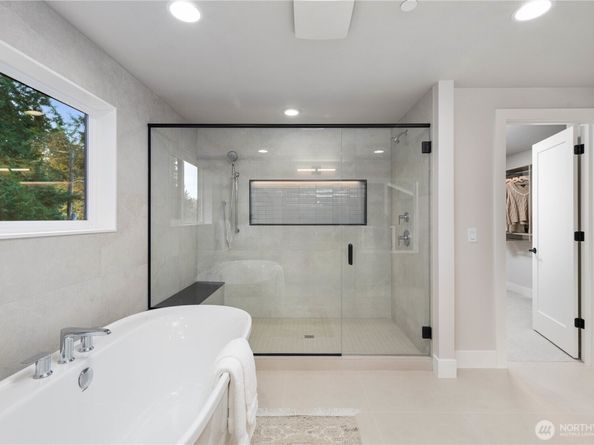 12206 NE 61st Street, Kirkland WA 98033