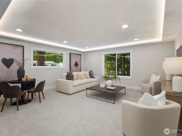 12206 NE 61st Street, Kirkland WA 98033