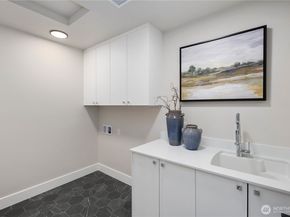 12206 NE 61st Street, Kirkland WA 98033