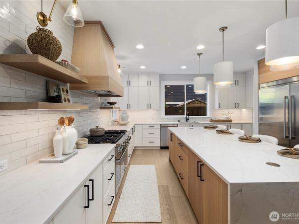 12206 NE 61st Street, Kirkland WA 98033