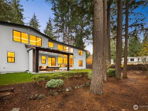 12206 NE 61st Street, Kirkland WA 98033
