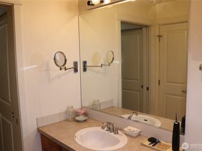 55 Williams Avenue S 104, Renton WA 98057