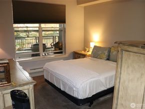 55 Williams Avenue S 104, Renton WA 98057