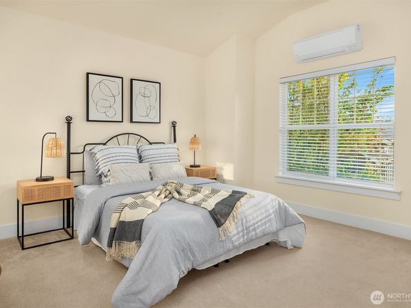 1748 25th Walk NE, Issaquah WA 98029