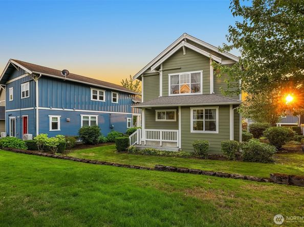 1748 25th Walk NE, Issaquah WA 98029
