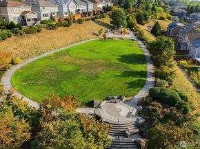 1748 25th Walk NE, Issaquah WA 98029