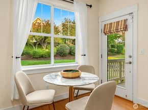 1748 25th Walk NE, Issaquah WA 98029