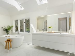 2513 225th Place NE, Sammamish WA 98074