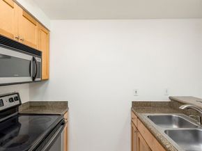 300 10th Avenue A310, Seattle WA 98122