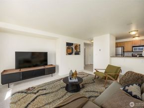 300 10th Avenue A310, Seattle WA 98122