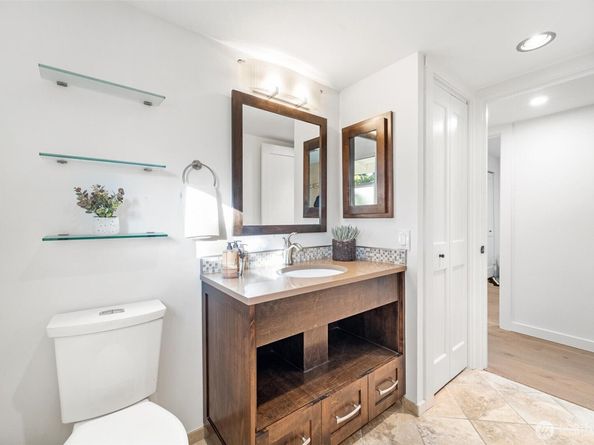 2133 170th Avenue NE, Bellevue WA 98008