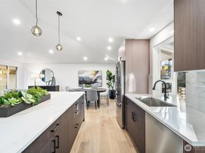 2133 170th Avenue NE, Bellevue WA 98008