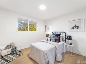 2133 170th Avenue NE, Bellevue WA 98008