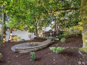 2133 170th Avenue NE, Bellevue WA 98008