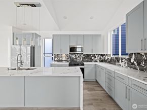 9745 57th Avenue S, Seattle WA 98118