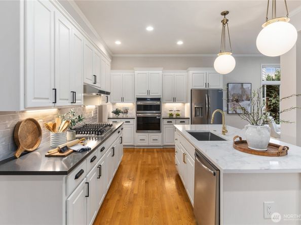 14699 NE 16th Street, Bellevue WA 98007