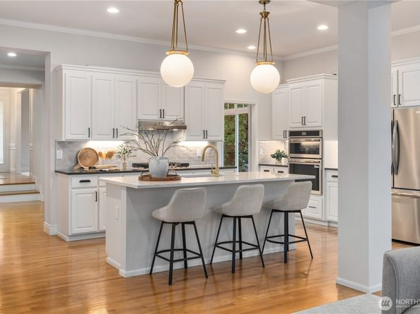 14699 NE 16th Street, Bellevue WA 98007