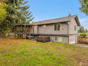 3807 SW 327th Street, Federal Way WA 98023