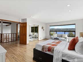 11737 Lakeside Avenue NE, Seattle WA 98125