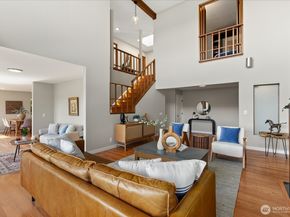 11737 Lakeside Avenue NE, Seattle WA 98125