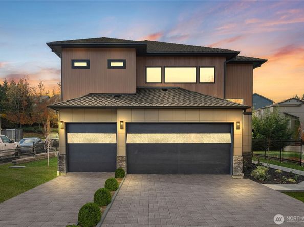 1221 158th Place SW, Lynnwood WA 98087