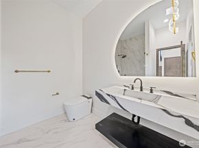 1221 158th Place SW, Lynnwood WA 98087