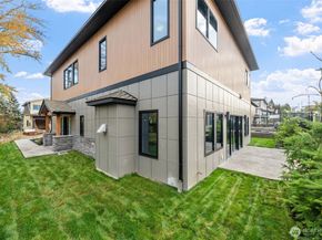 1221 158th Place SW, Lynnwood WA 98087