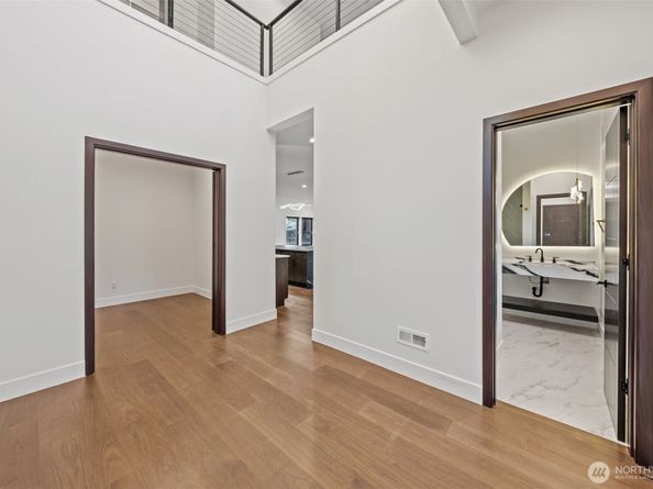 1221 158th Place SW, Lynnwood WA 98087