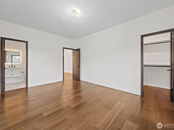 1221 158th Place SW, Lynnwood WA 98087