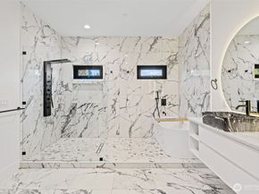 1221 158th Place SW, Lynnwood WA 98087