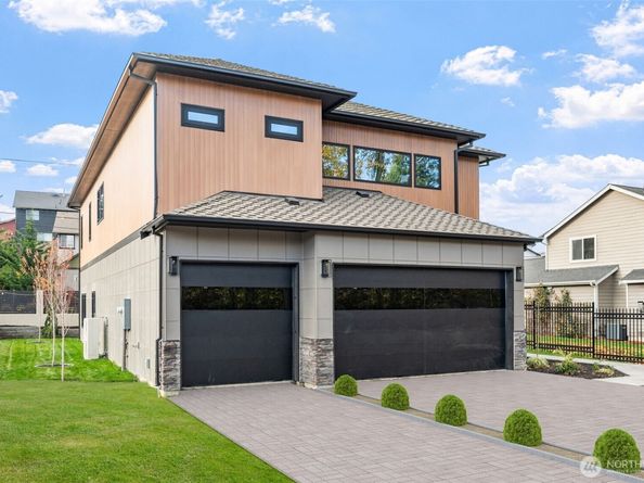 1221 158th Place SW, Lynnwood WA 98087