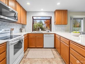 20224 102nd Place SE, Kent WA 98031