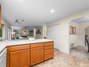 20224 102nd Place SE, Kent WA 98031