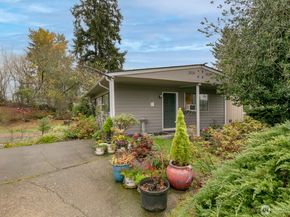 916 Ferndale Circle NE, Renton WA 98056