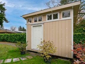 916 Ferndale Circle NE, Renton WA 98056