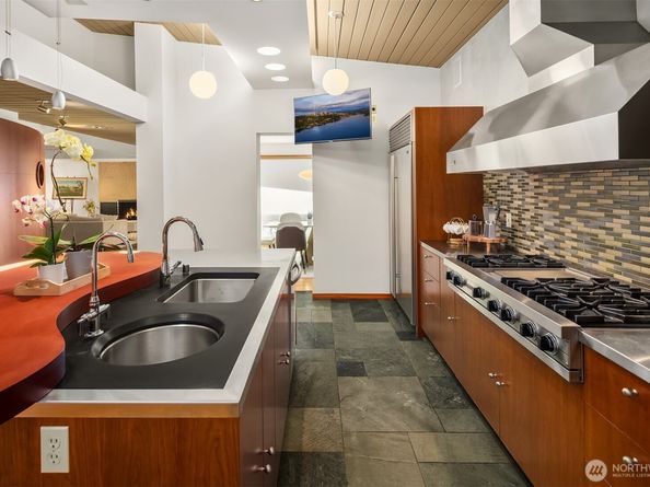 150 131st Avenue NE, Bellevue WA 98005