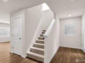 3813 194th Lane SE, Bothell WA 98012