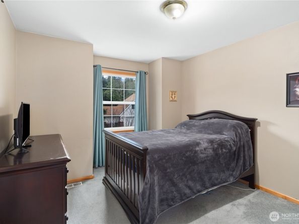 25761 Norval Lane NW, Poulsbo WA 98370