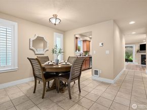 3926 NW Fairway Lane, Bremerton WA 98312