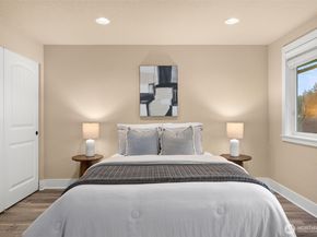 3926 NW Fairway Lane, Bremerton WA 98312